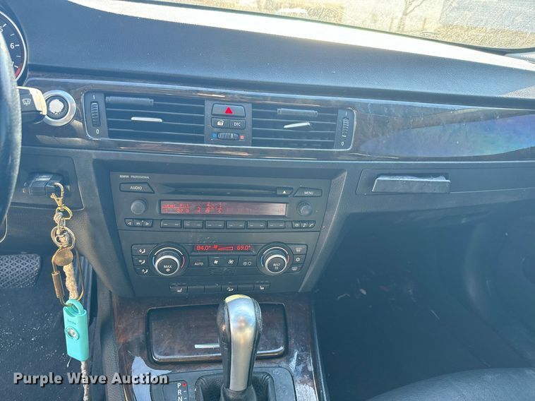 image for item NF9335 2007 BMW   328xi 