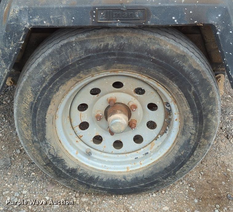 image for item NG9285 2013 Allmand Bros Night-Lite Pro II light plant