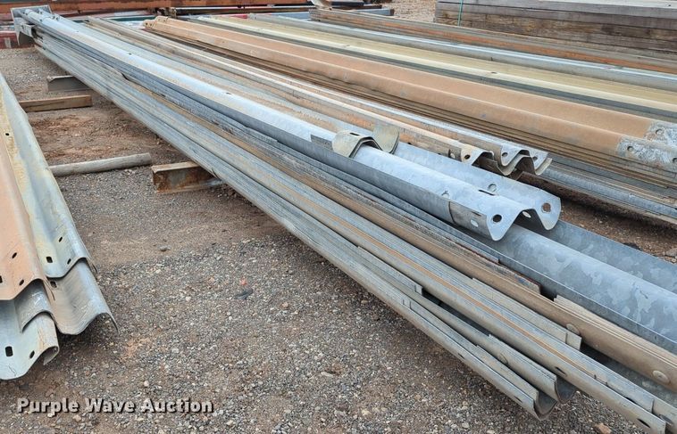 image for item NG9297 Approximately 50 guard rails 