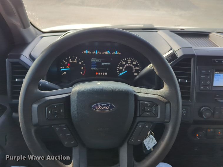 image for item NG9300 2019 Ford F150 SuperCrew pickup truck