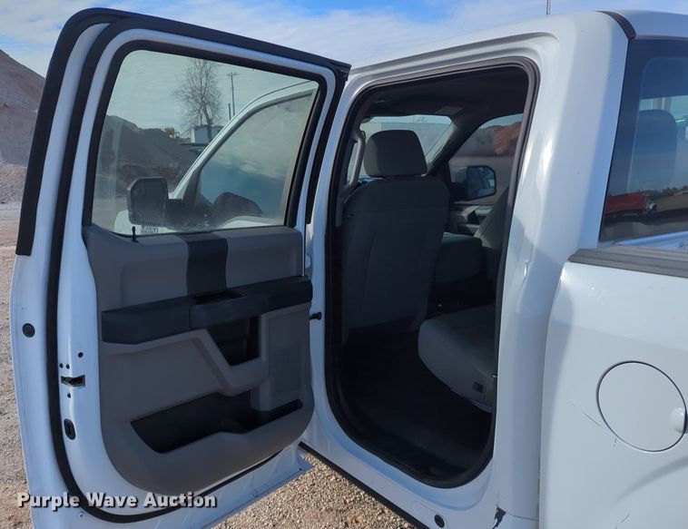 image for item NG9300 2019 Ford F150 SuperCrew pickup truck