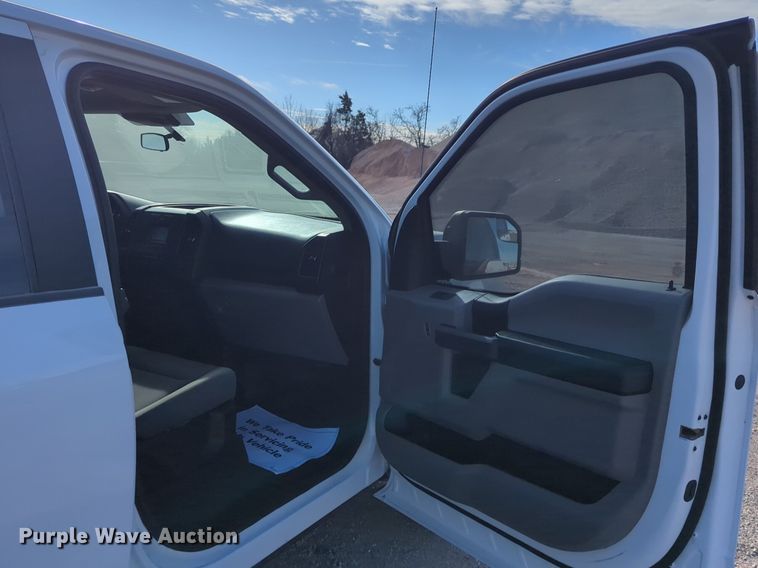 image for item NG9300 2019 Ford F150 SuperCrew pickup truck