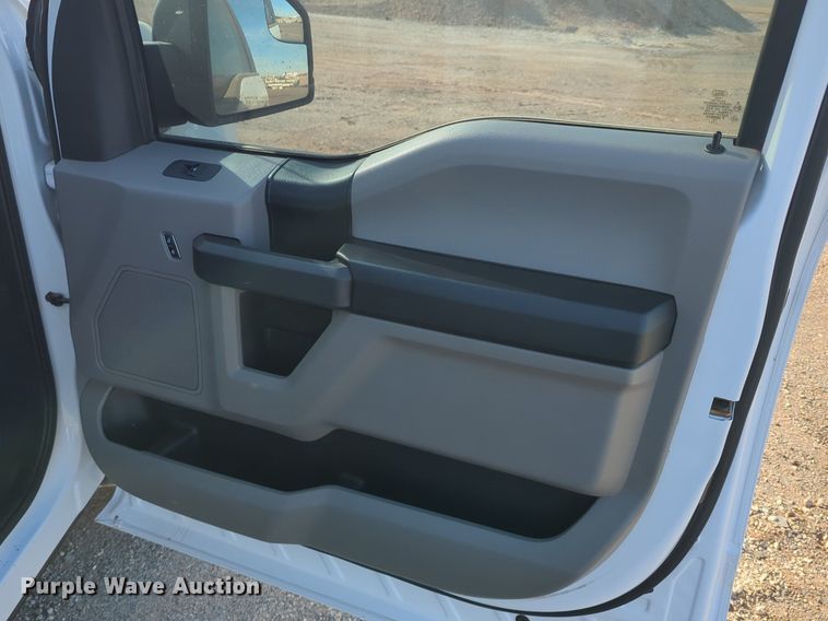 image for item NG9300 2019 Ford F150 SuperCrew pickup truck