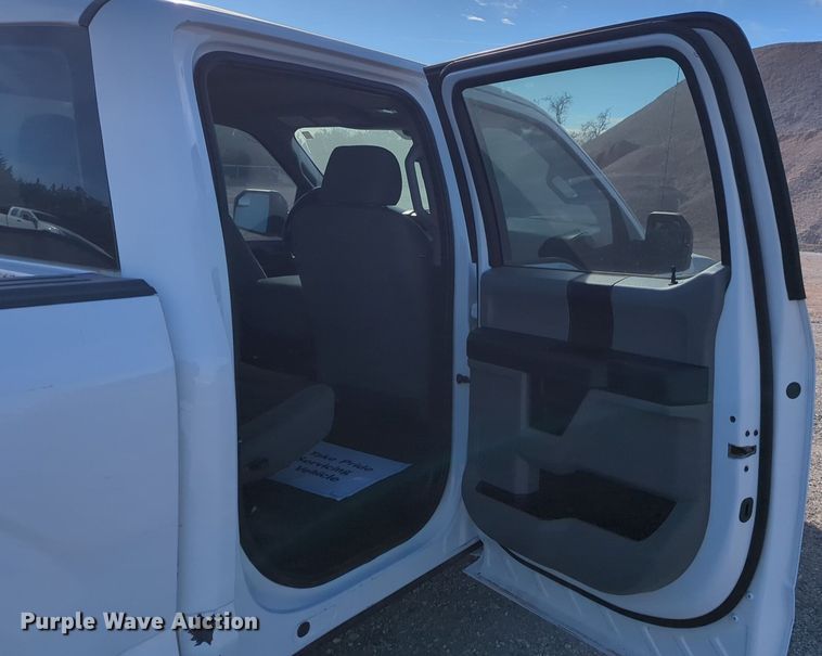 image for item NG9300 2019 Ford F150 SuperCrew pickup truck