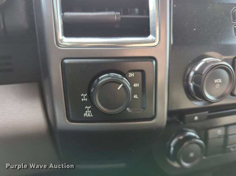 image for item NG9302 2015 Ford F150 SuperCrew pickup truck