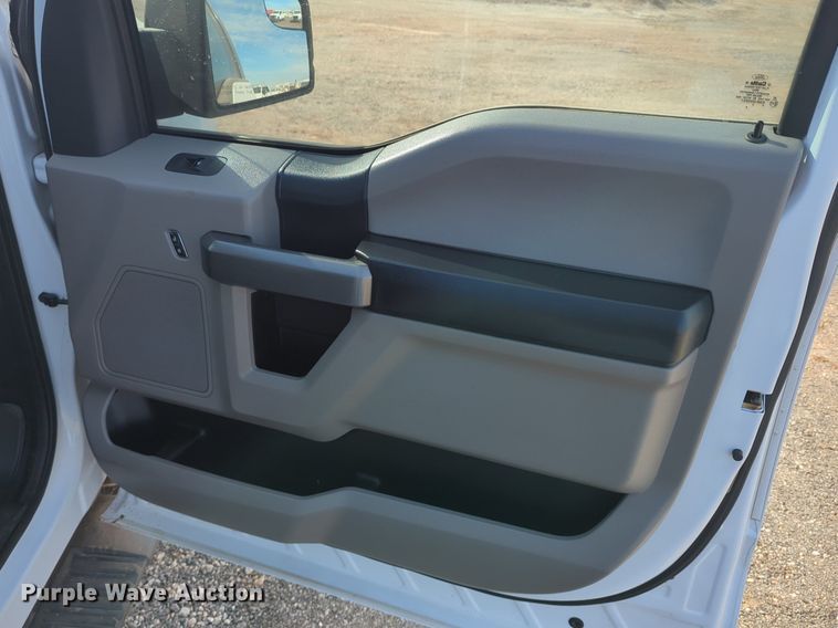 image for item NG9302 2015 Ford F150 SuperCrew pickup truck