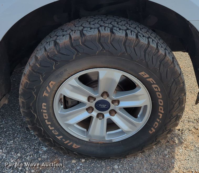 image for item NG9302 2015 Ford F150 SuperCrew pickup truck