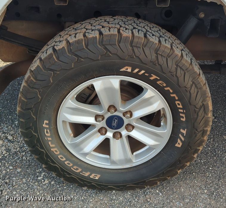 image for item NG9302 2015 Ford F150 SuperCrew pickup truck