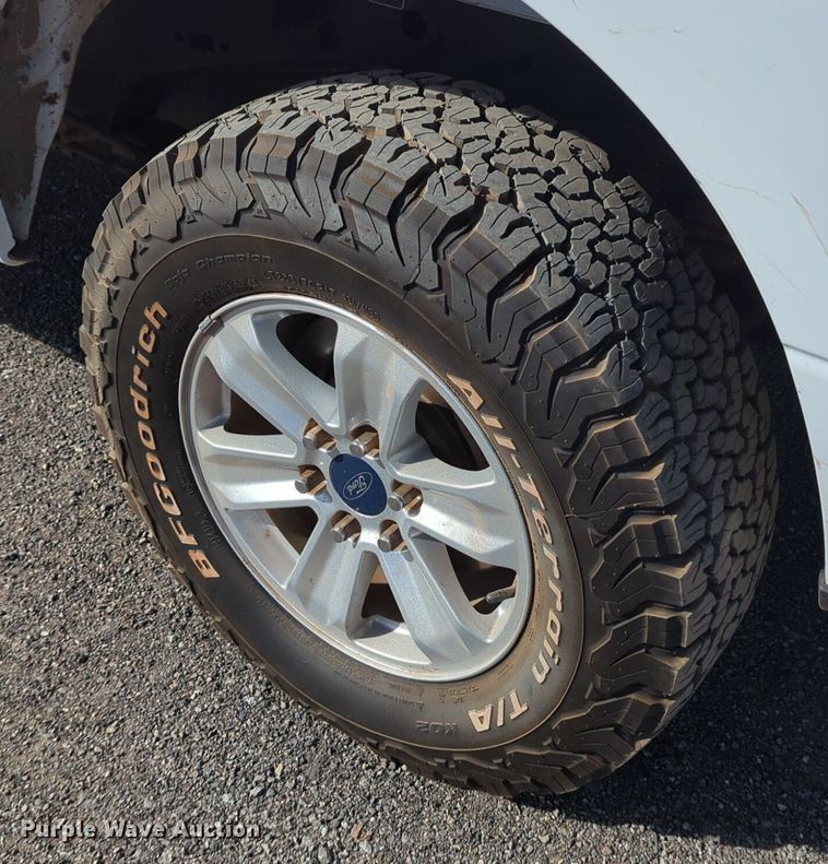 image for item NG9302 2015 Ford F150 SuperCrew pickup truck