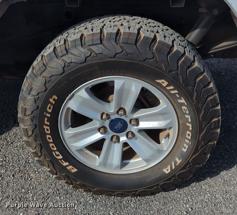 image for item NG9302 2015 Ford F150 SuperCrew pickup truck