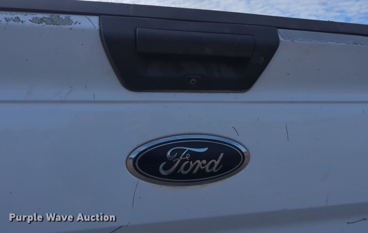 image for item NG9303 2016 Ford F150 SuperCab pickup truck