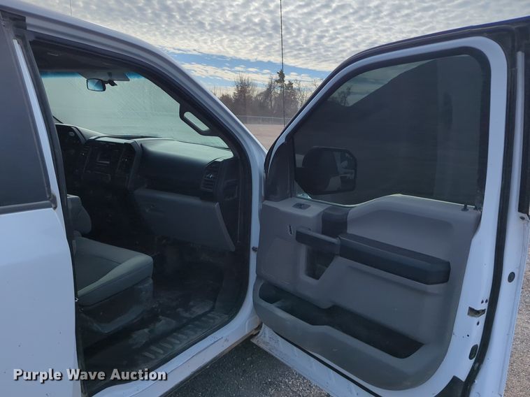 image for item NG9303 2016 Ford F150 SuperCab pickup truck