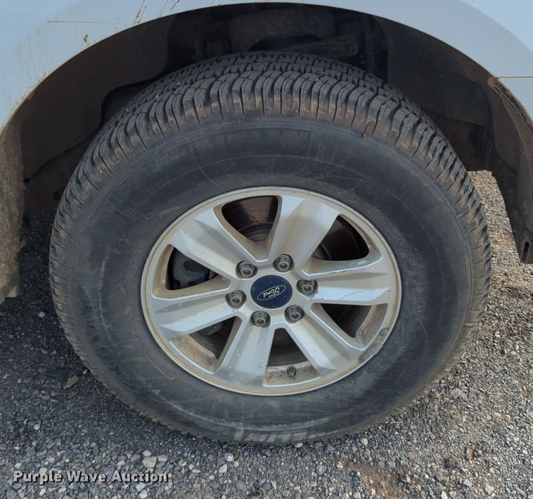 image for item NG9303 2016 Ford F150 SuperCab pickup truck