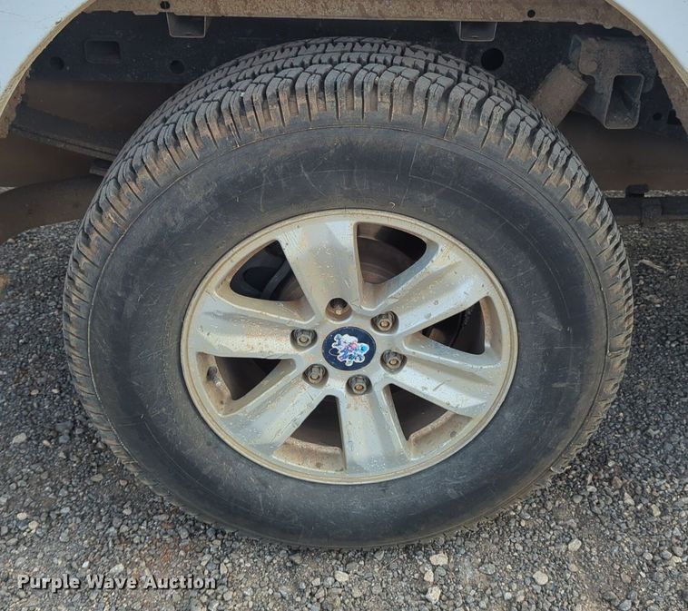 image for item NG9303 2016 Ford F150 SuperCab pickup truck