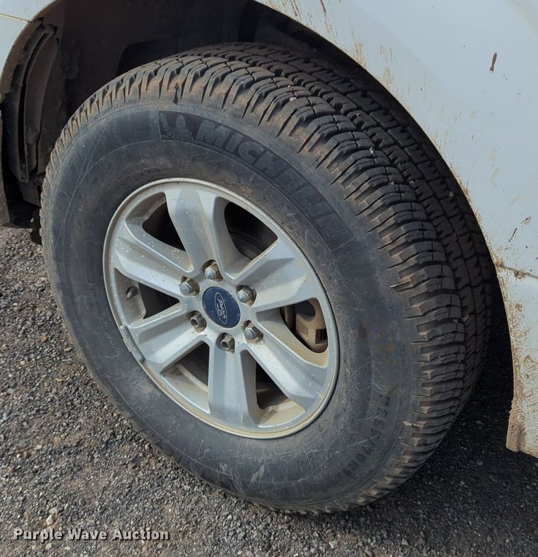 image for item NG9303 2016 Ford F150 SuperCab pickup truck