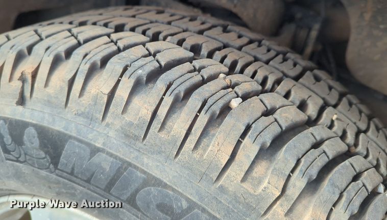 image for item NG9303 2016 Ford F150 SuperCab pickup truck