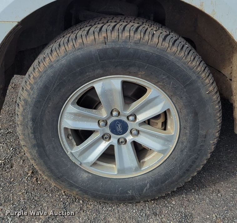 image for item NG9303 2016 Ford F150 SuperCab pickup truck