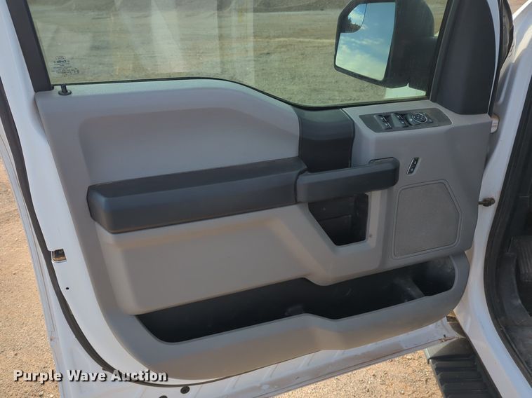 image for item NG9304 2016 Ford F150 SuperCrew pickup truck