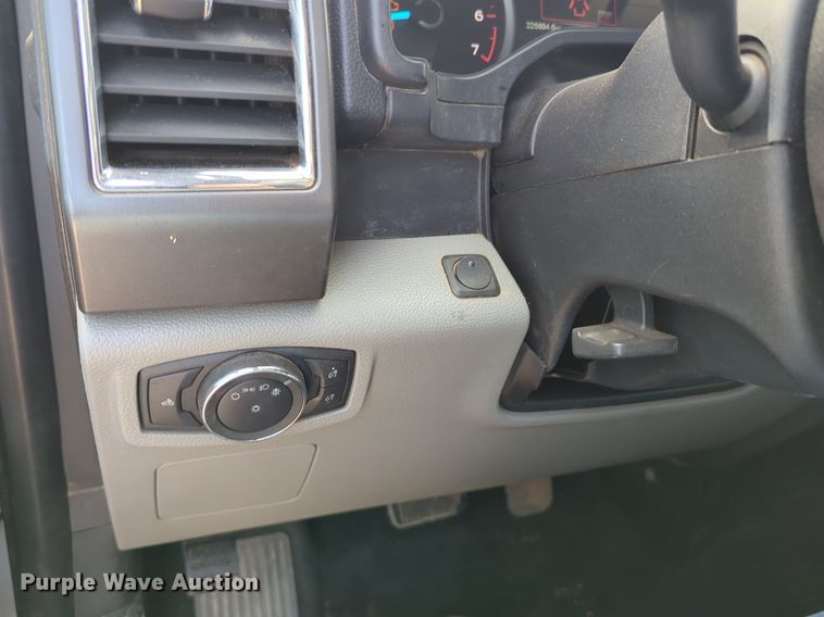 image for item NG9304 2016 Ford F150 SuperCrew pickup truck