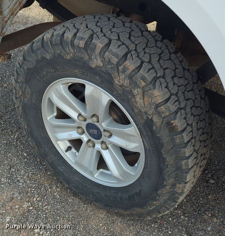 image for item NG9304 2016 Ford F150 SuperCrew pickup truck