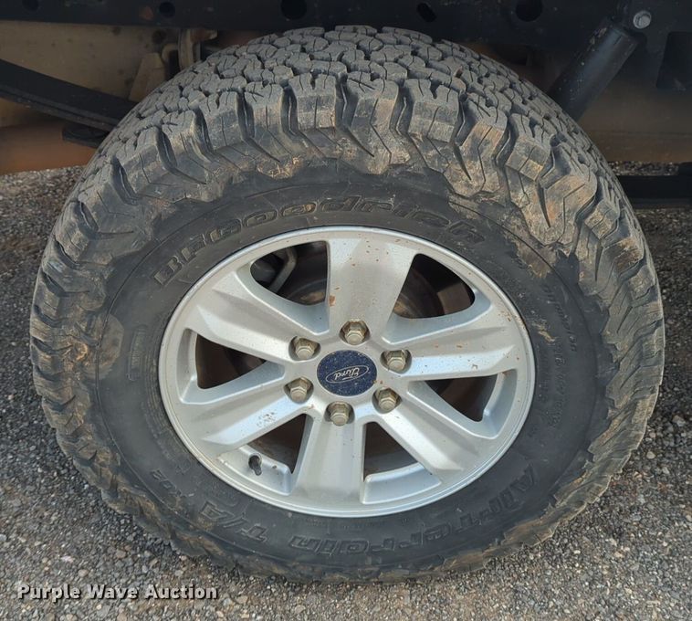 image for item NG9304 2016 Ford F150 SuperCrew pickup truck