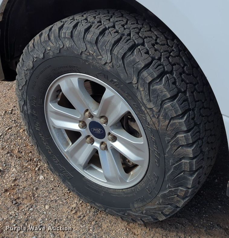 image for item NG9304 2016 Ford F150 SuperCrew pickup truck