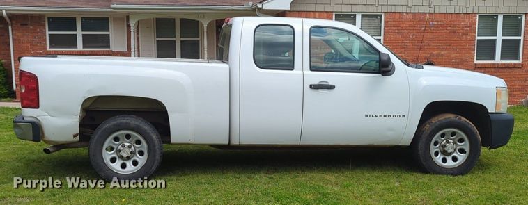 image for item NG9492 2008 Chevrolet Silverado 1500 Ext. Cab pickup truck