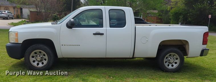 image for item NG9492 2008 Chevrolet Silverado 1500 Ext. Cab pickup truck