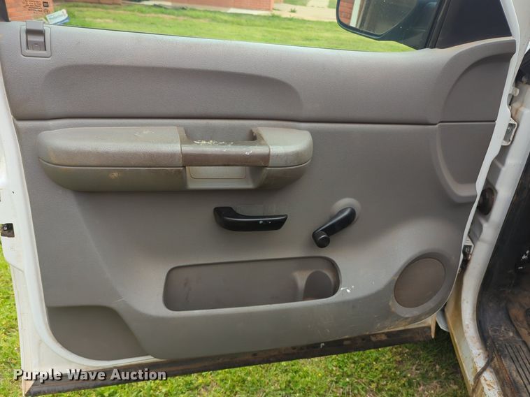 image for item NG9492 2008 Chevrolet Silverado 1500 Ext. Cab pickup truck