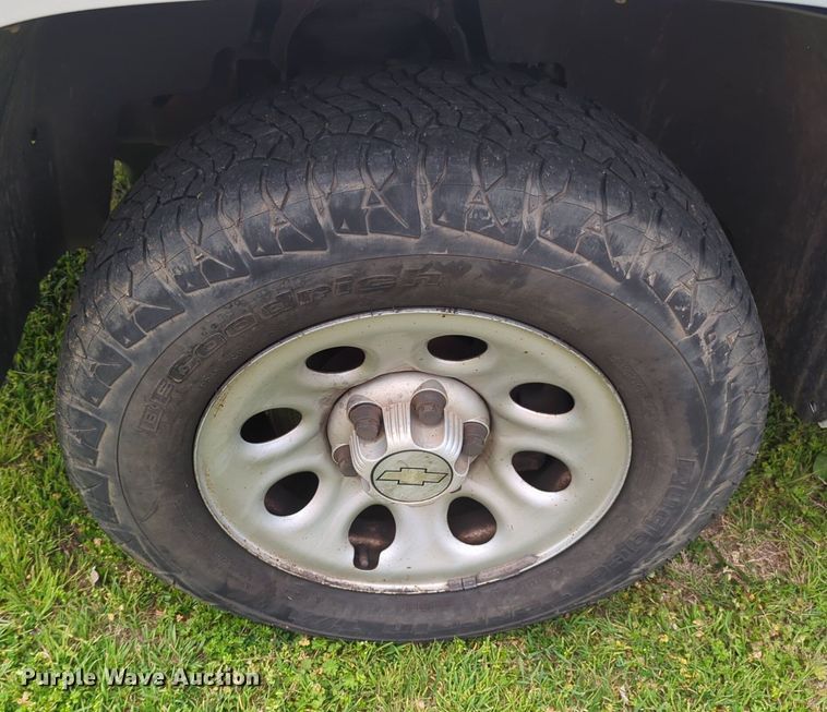 image for item NG9492 2008 Chevrolet Silverado 1500 Ext. Cab pickup truck