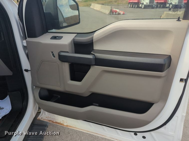 image for item NG9911 2020 Ford F150 SuperCrew pickup truck