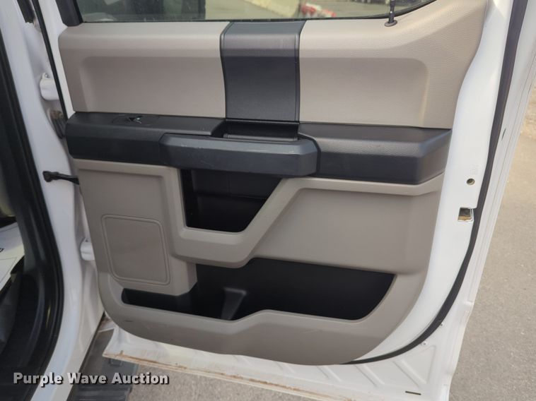 image for item NG9911 2020 Ford F150 SuperCrew pickup truck