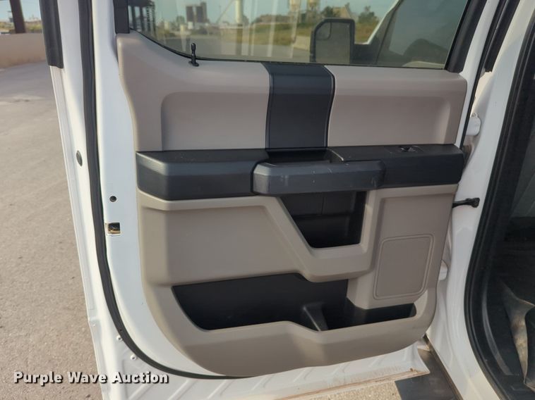 image for item NG9911 2020 Ford F150 SuperCrew pickup truck