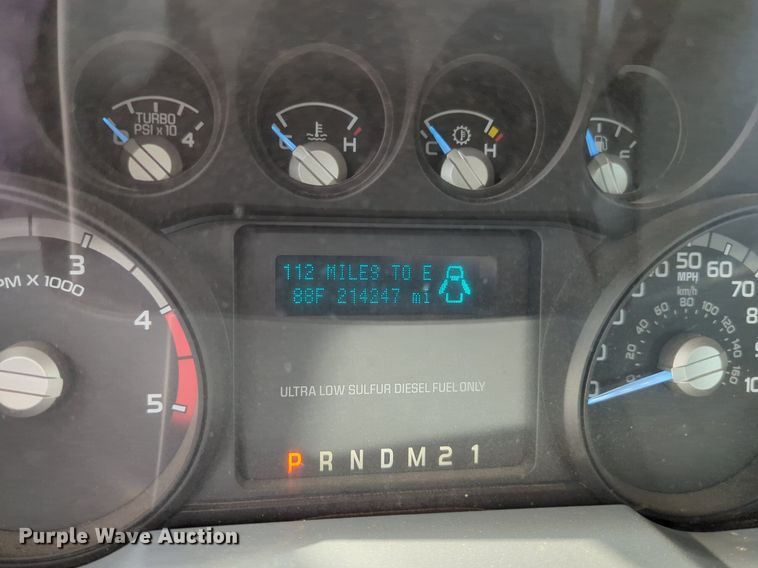 image for item NG9912 2014 Ford  F250 Super Duty  SuperCab utility bed pickup truck