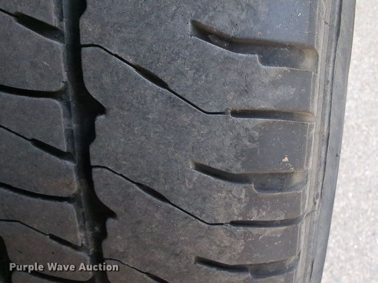 image for item NG9912 2014 Ford  F250 Super Duty  SuperCab utility bed pickup truck