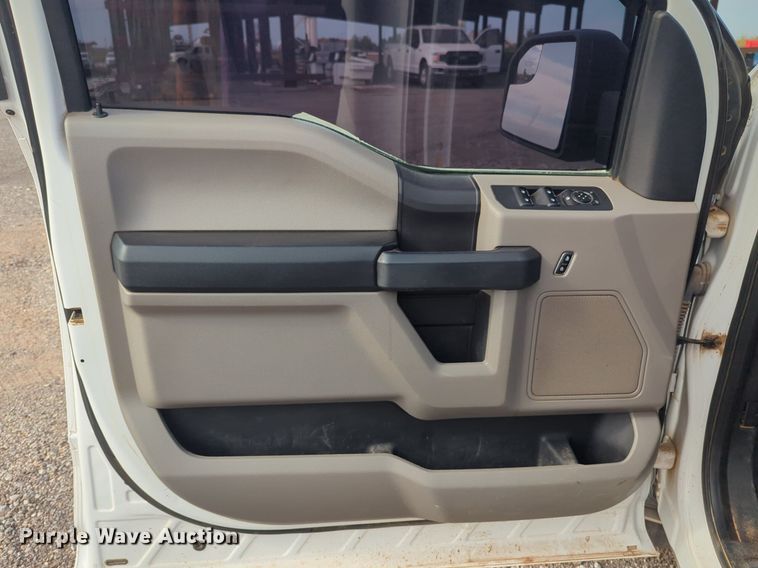 image for item NG9913 2018 Ford  F150 SuperCrew pickup truck