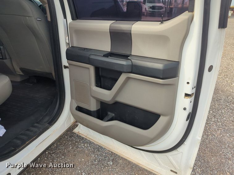 image for item NG9913 2018 Ford  F150 SuperCrew pickup truck