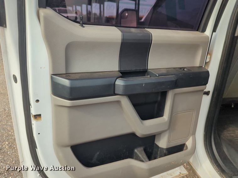 image for item NG9913 2018 Ford  F150 SuperCrew pickup truck