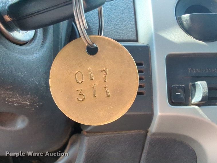 image for item NG9916 2013 Ford F150 SuperCab pickup truck