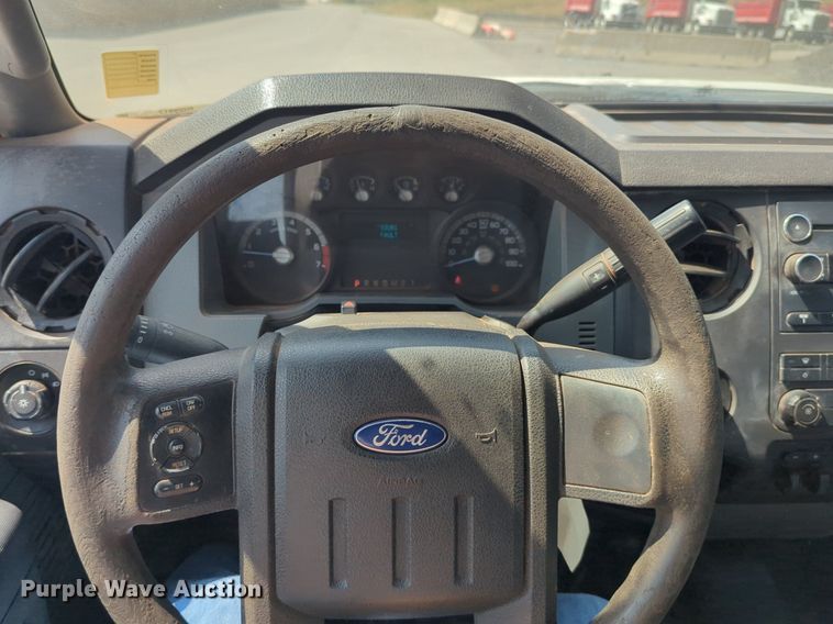 image for item NG9917 2012 Ford  F250 Super Duty Crew Cab pickup truck