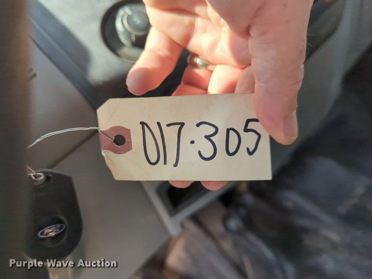 image for item NG9917 2012 Ford  F250 Super Duty Crew Cab pickup truck