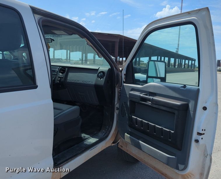 image for item NG9917 2012 Ford  F250 Super Duty Crew Cab pickup truck