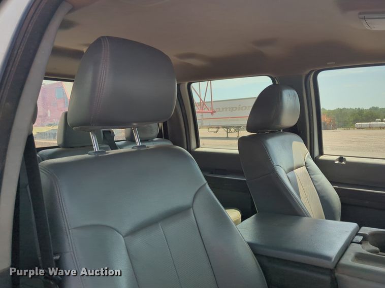 image for item NG9917 2012 Ford  F250 Super Duty Crew Cab pickup truck