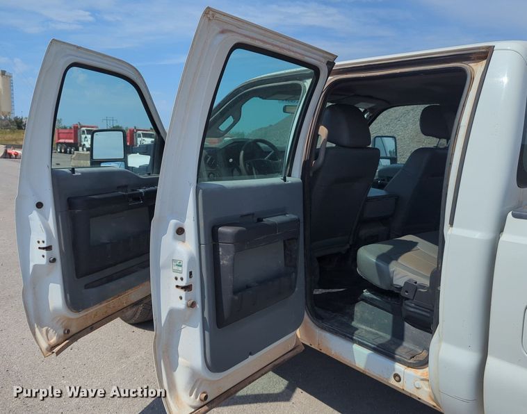 image for item NG9917 2012 Ford  F250 Super Duty Crew Cab pickup truck