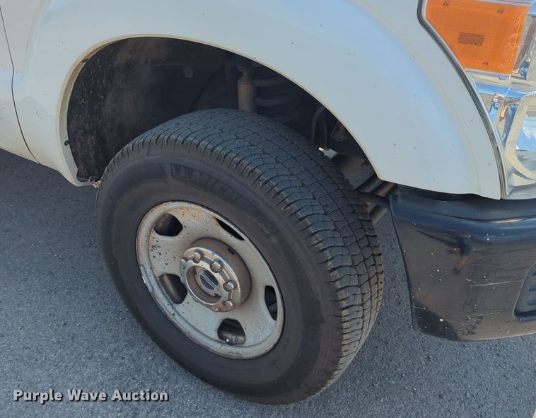 image for item NG9917 2012 Ford  F250 Super Duty Crew Cab pickup truck