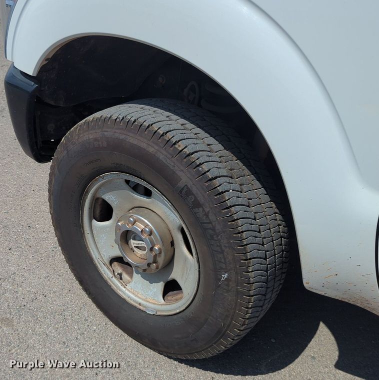 image for item NG9917 2012 Ford  F250 Super Duty Crew Cab pickup truck