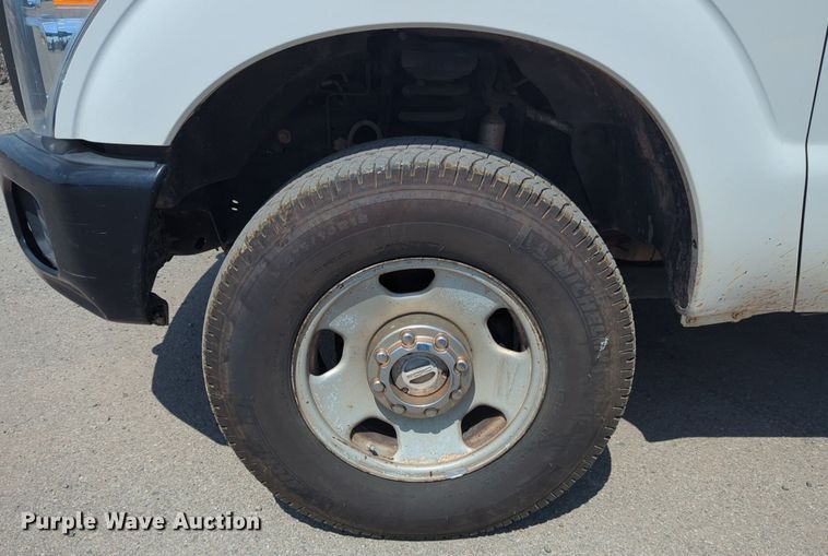 image for item NG9917 2012 Ford  F250 Super Duty Crew Cab pickup truck