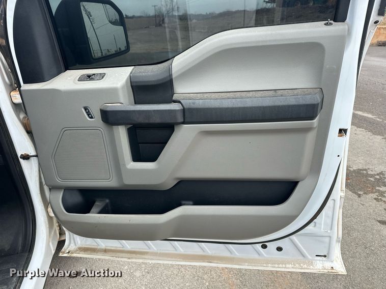 image for item NG9918 2017 Ford  F150 SuperCrew pickup truck