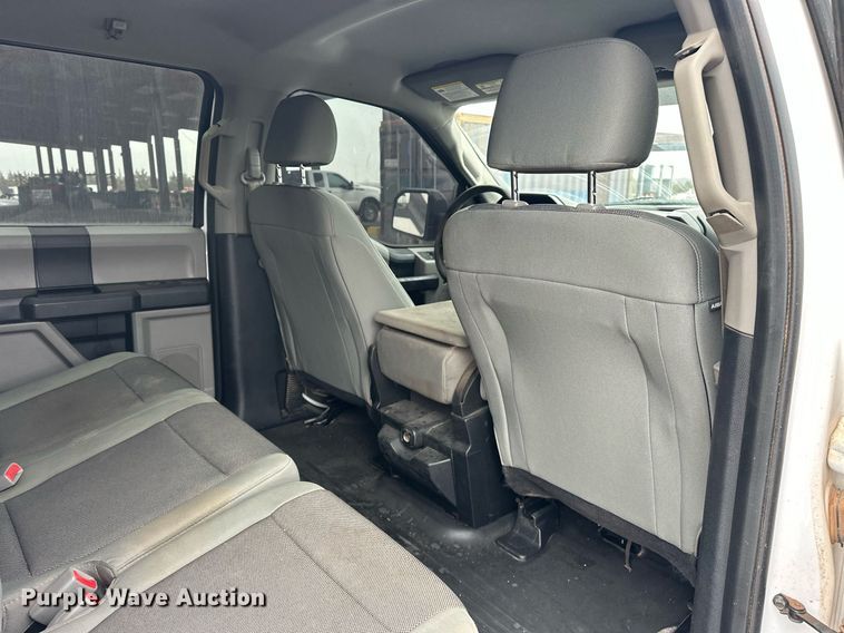 image for item NG9918 2017 Ford  F150 SuperCrew pickup truck