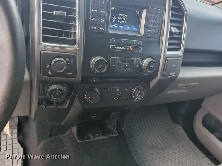 image for item NG9920 2016 Ford F150 SuperCrew pickup truck